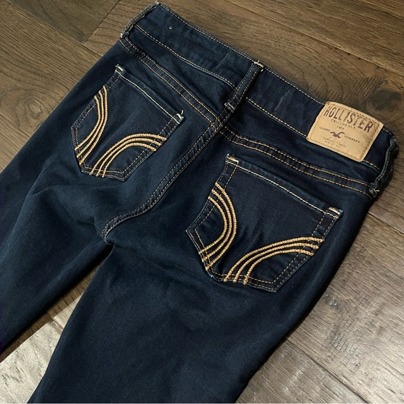 Hollister Jeans - Picture 8 of 11